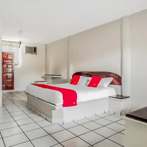 Oyo Jaguar Cancun