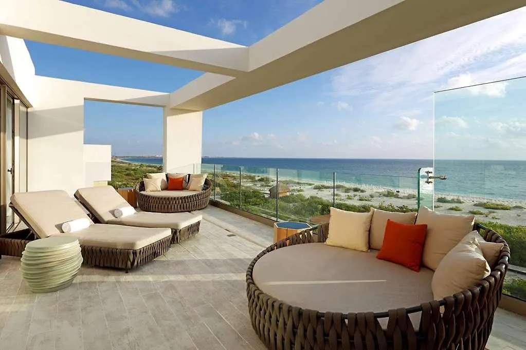 Grand Palladium Costa Mujeres Cancun Hotel